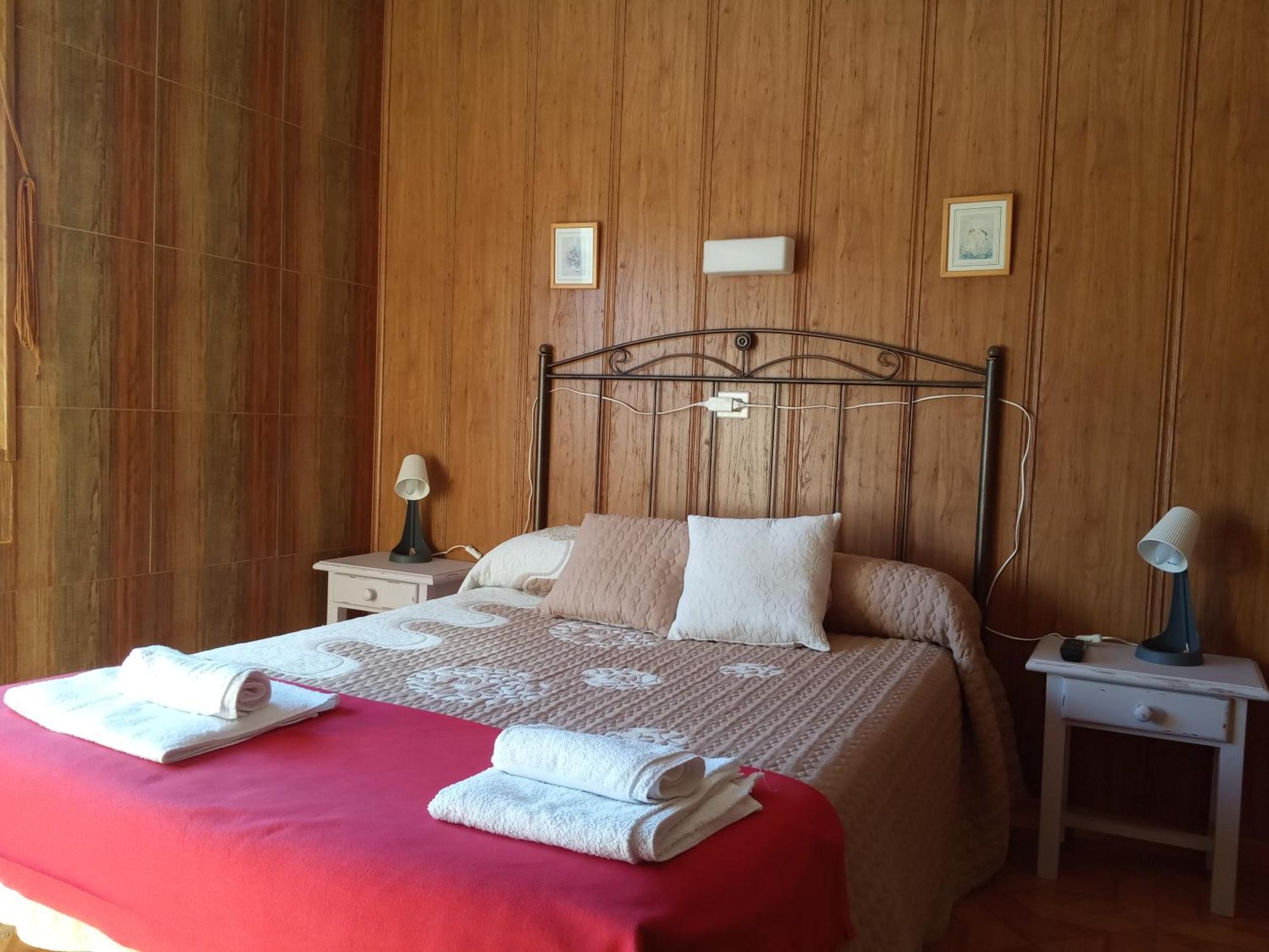 Hostal La Collada De Aralla Aralla de Luna Buitenkant foto