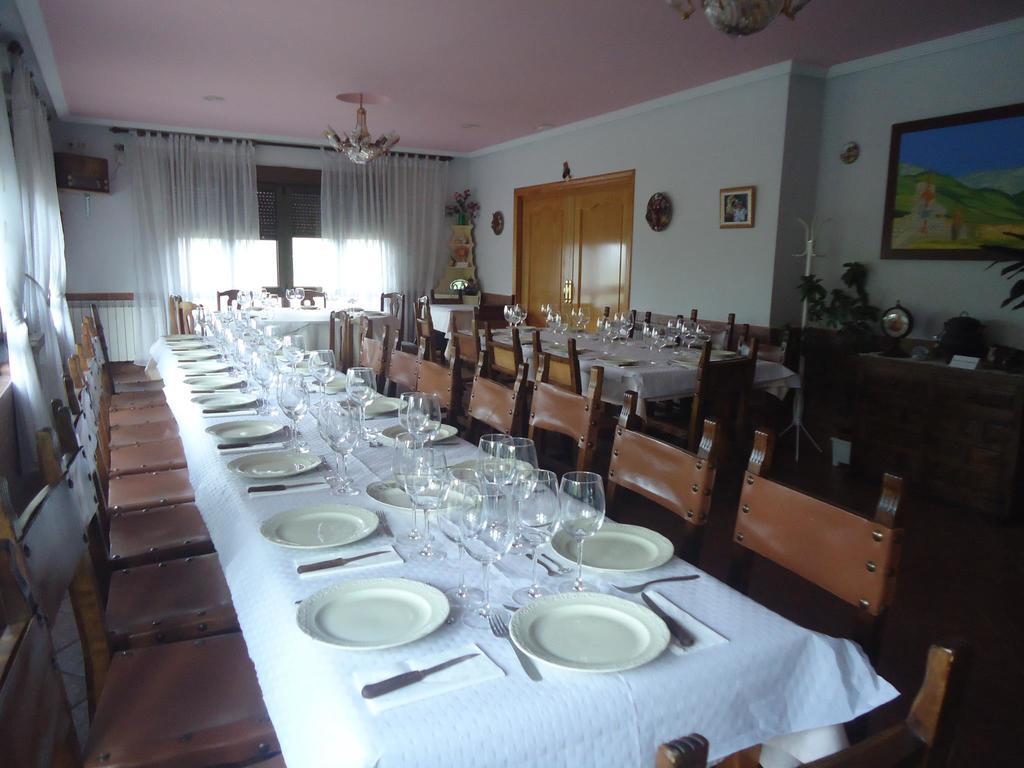 Hostal La Collada De Aralla Aralla de Luna Buitenkant foto
