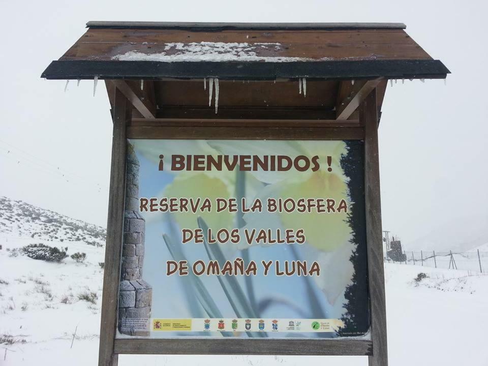 Hostal La Collada De Aralla Aralla de Luna Buitenkant foto